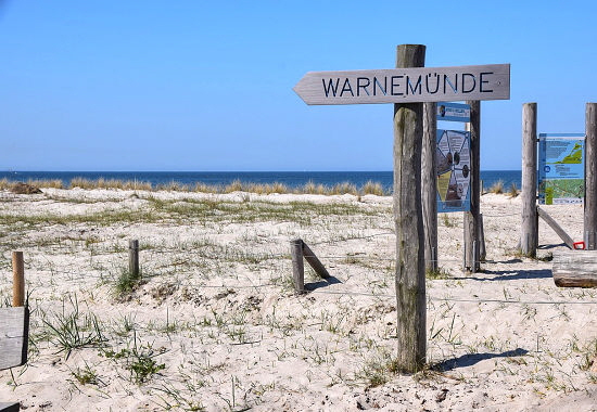 strand-warnemuende-ostsee