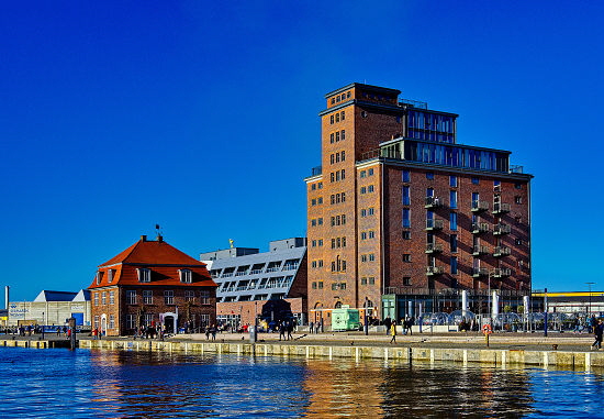 wismar-hafen-ostsee